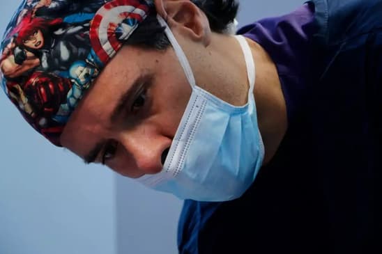 Slider image (7) Dr. Felipe Castro Esguerra - Plastic Surgeon in Colombia